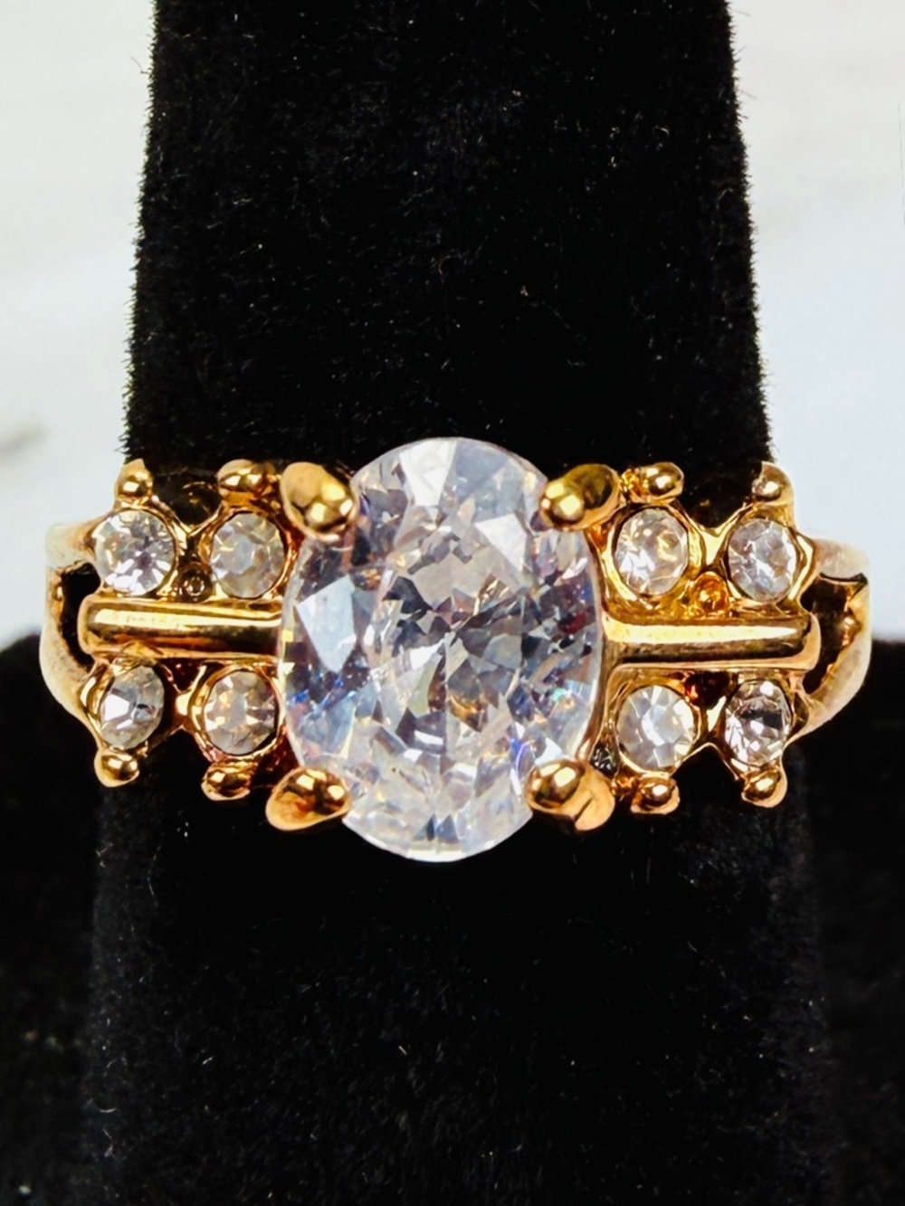 Vintage aged goldtone bling size 4 3/4 ring